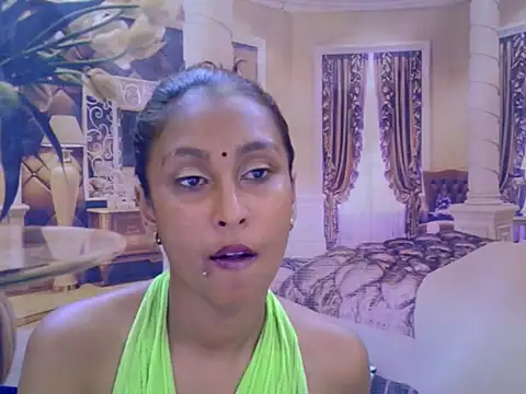 IndianSexyButt Live XXX-Chat