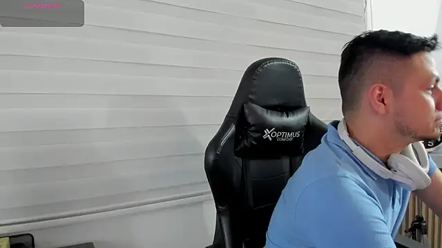 Rick_Adams élő XXX-chatje