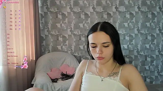 Kseni_aのライブXXXチャット