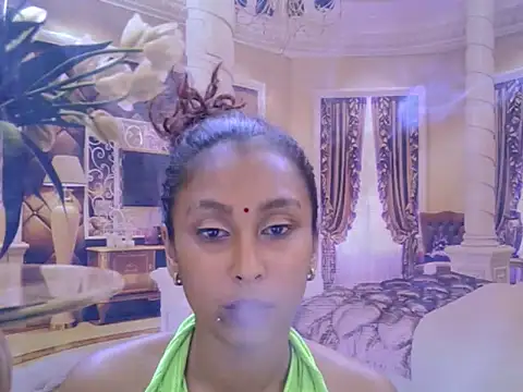 Sembang XXX Secara Langsung IndianSexyButt