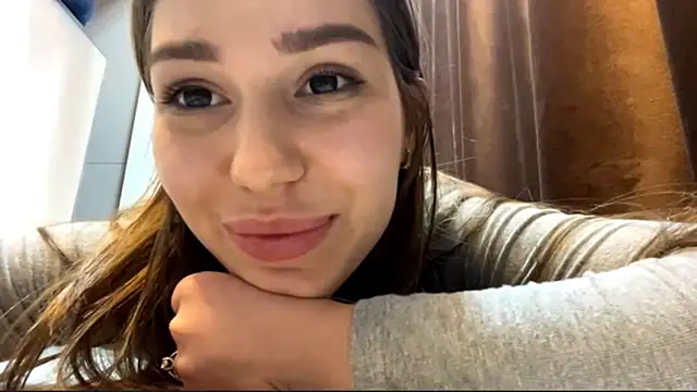 HypnoticEyeysのライブXXXチャット