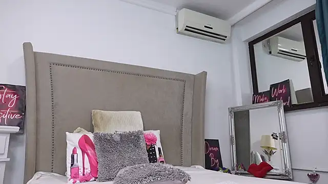 Онлайн чат XXX LexyRene