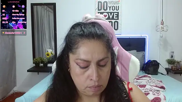 Chat XXX en directo de Keyla01_