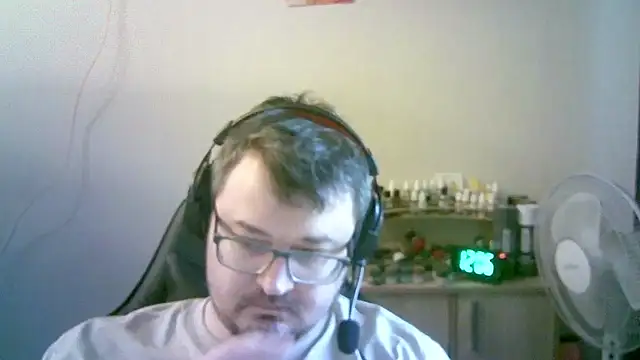 SirAbuser Live XXX Chat