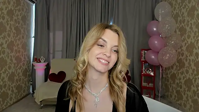 LunaFlinn Chat XXX in diretta