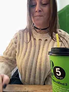 CrazyTori Obrolan Langsung XXX