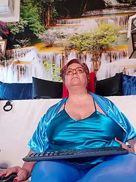 QueenPammy1: απευθείας συνομιλία ΧΧΧ