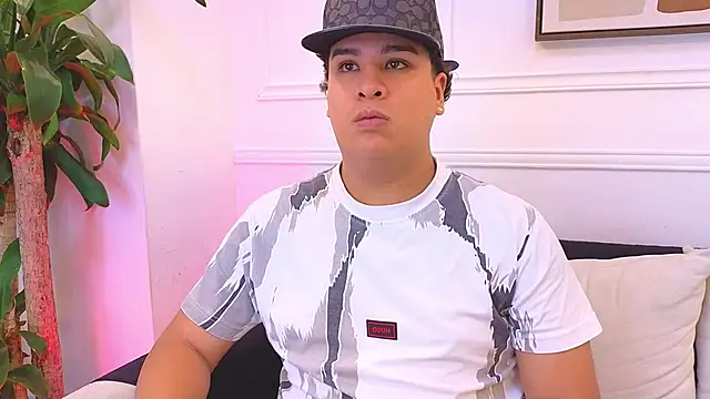 Chat XXX ao vivo de Naim_Bennetsex