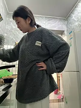 LXR77887 Webcam show