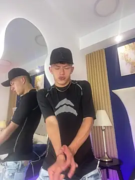 Chat XXX ao vivo de Dark_Nico