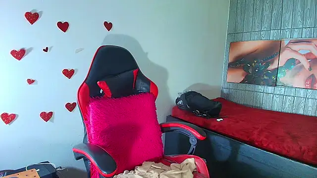 honeyluxe_ live XXX chat