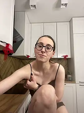 MartiniiSelenna 现场XXX聊天