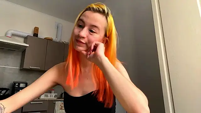 XXX chat uživo modela EmilyHein