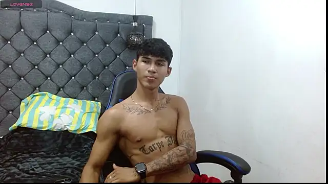 Chat XXX Live luka_big18