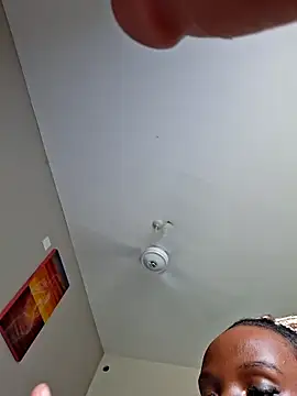 Živý XXX chat Kamdollie