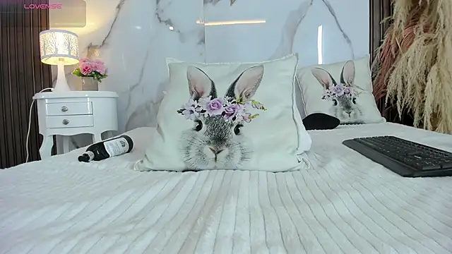 แชท XXX สดของ hannahill69