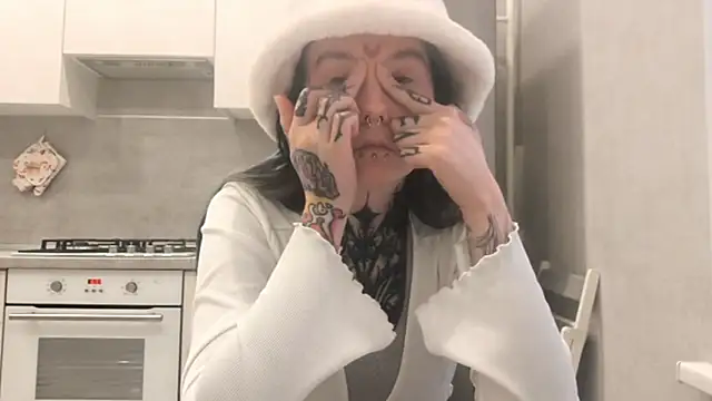 HighelikeGirl Live XXX-chat