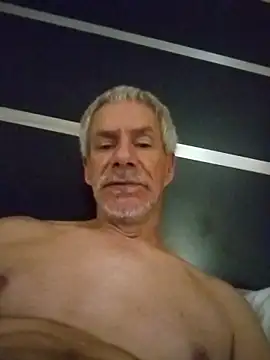 Pertunjukan Kamera Web Biknight