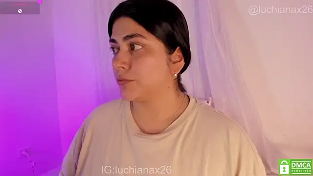 Chat +18 de lucy26_ ao vivo