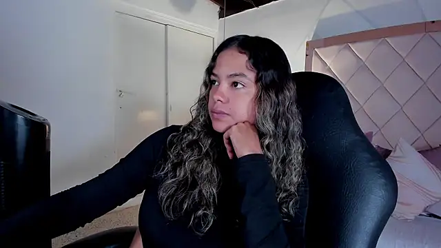 Czat XXX na żywo – dulce_lyraa1