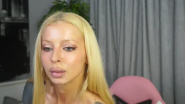 Онлайн чат XXX LanaReals