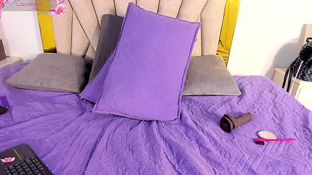 vahiolet_fuentes: онла йн-секс-чат