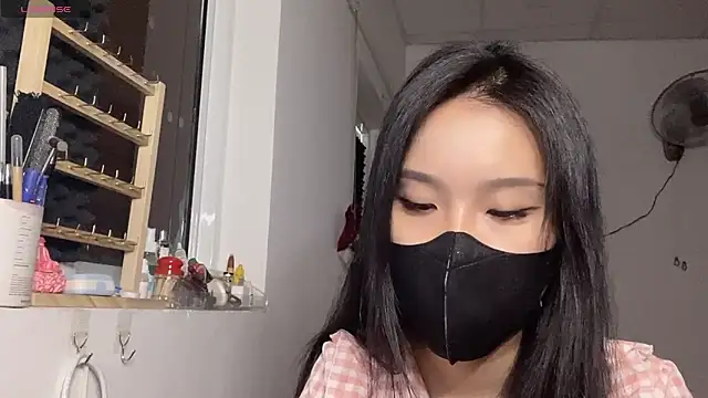 Tieu-May Chat XXX live