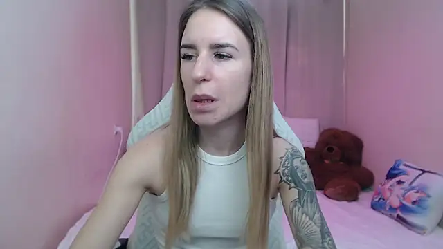 DeboraHorny – Kamerová šou