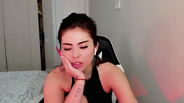 Chat +18 de may_mia ao vivo