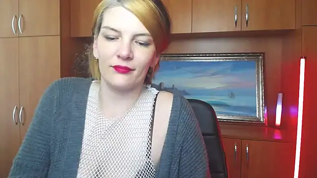 VanessaRey_ Adlı Modelin Canlı XXX Sohbeti