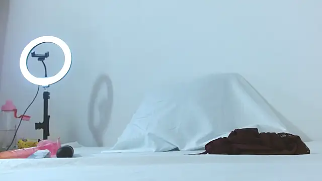 Chat +18 de LORE_MILF ao vivo