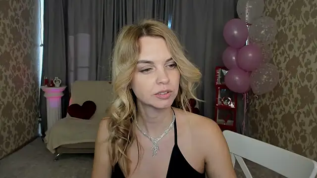 LunaFlinn Live XXX-chat