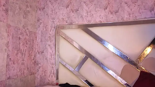 Chat +18 de Benny_and_Mark ao vivo