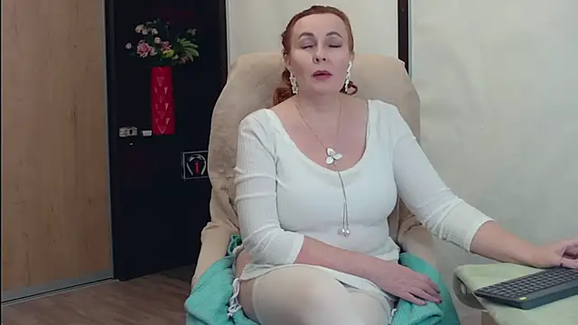 FreeMyFireのライブXXXチャット