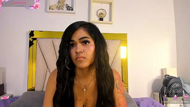 vahiolet_fuentes' Live XXX Chat