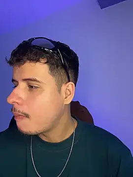 Chat +18 de BjornSteel ao vivo