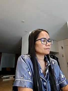 kittybabe69 – Naživo XXX chat