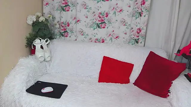 Chat +18 de CandyBoobsDD ao vivo