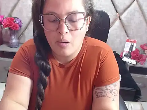 Chat XXX ao vivo de Sarah_Boobs_