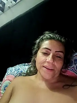 maynor_1998 Live XXX Chat