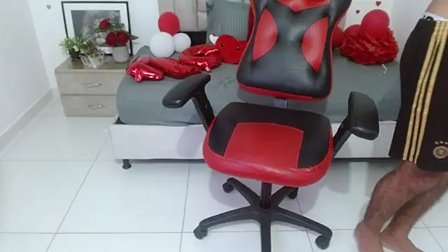 mister_fox723: διαδικτυακό σόου στην κάμερα