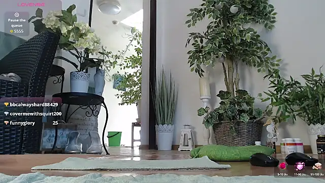 Webkamerová show Squirtmania