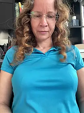 XXX chat uživo modela AnnikaRose