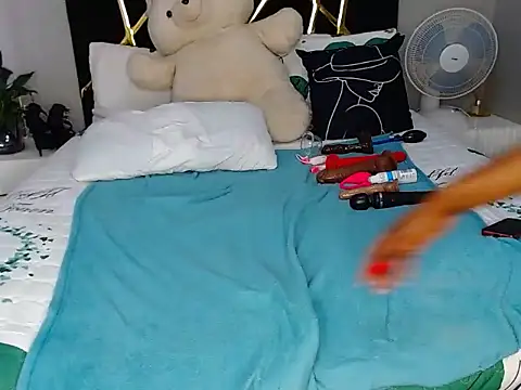 Chat XXX ao vivo de NaughtyVixen25