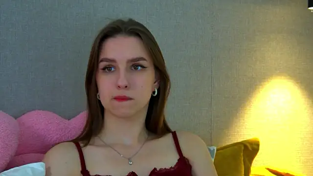 AliceAtkins live XXX chat