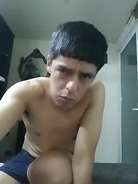 Junior_47: онлайн-секс-чат