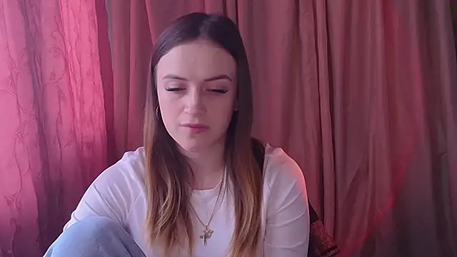 Illa_May's Live XXX Chat