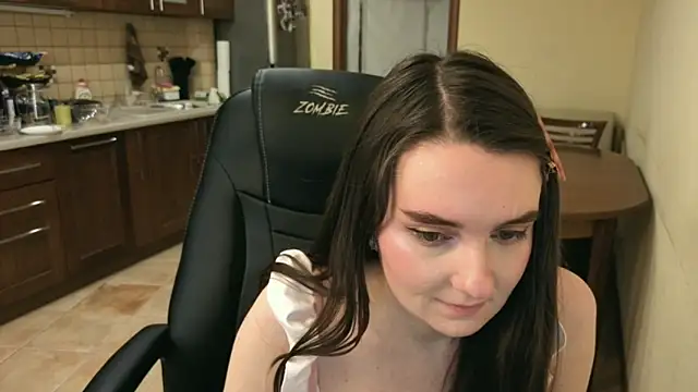 CloudGrace élő XXX-chatje