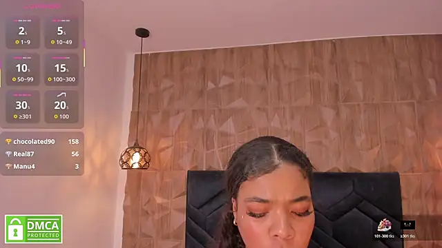 Chat +18 de Gia_Scott ao vivo