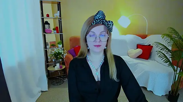 YourUniverser live XXX chat